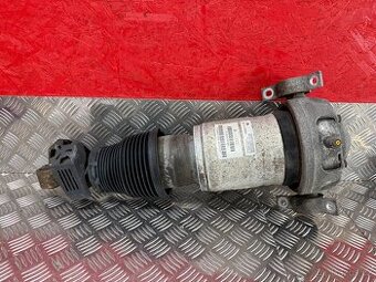 PRAVÝ ZADNÍ MĚCH AUDI Q7 4L 7L8616020A