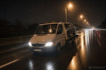 Odtahy a přeprava aut, přeprava materiálů a strojů