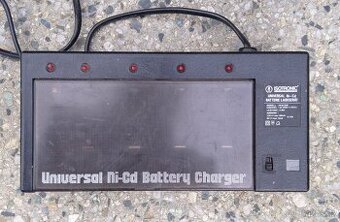 Nabíječka akumulátorů Isotronic MW 398, Voltcraft V-1299