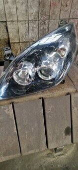 Opel Vectra C predni svetla Xenon
