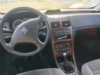 Peugeot 607 kombi