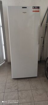 Šuplíkový mrazák WHIRLPOOL