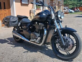 Triumph Thunderbird Storm1700 ABS