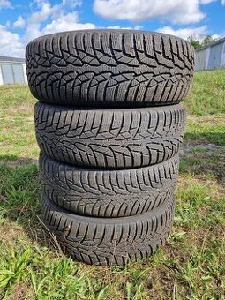 Zimní pneumatiky Nokian 195/60 R16 – vzorek 5-6 mm (4 ks)