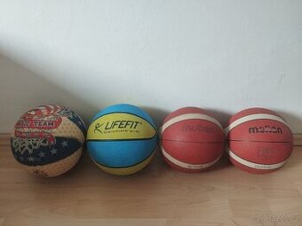 Basketbalové míče