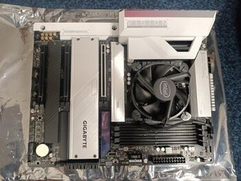 GIGABYTE Z590 VISION G, + CPU Intel i5-11400