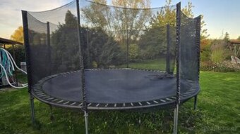 Trampolína zdarma za odvoz – Pardubice, Svítkov