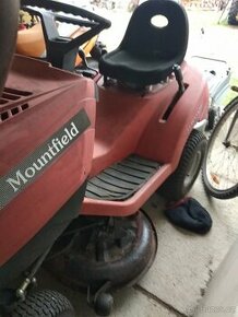 Zahradní traktor Mountfield
