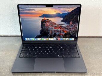MacBook Air 13'' 2022 / M2 / 8GB / 256GB / Midnight - 1