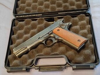 Expanzní Colt 1911
