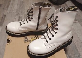 Dámské boty orig.Dr.Martens Jadon vel.41