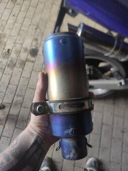 Výfuk Honda - 1