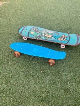 2x dětský skateboard + dětská přilba