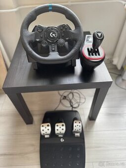 Logitech G923 + řadicí páka Thrustmaster TH8S – jako nové