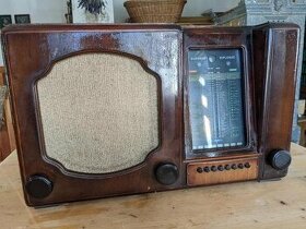 Staré rádio Superhet Diplomat - 1
