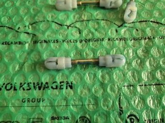táhlo kliky zadních dveří Škoda Felicia 6U0839081C , 0973421