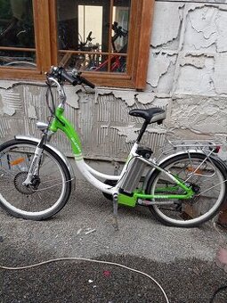 Dámské elektrokolo