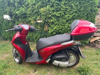 Skútr HONDA SH 125