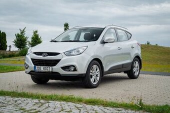 Hyundai ix35 1.6 GDI, 99kW, ČR, Servisní kniha