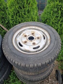 Zánovní celoroční zátěžové kola ford transit 15C
