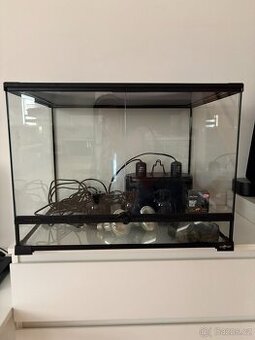 Terarium a svetla