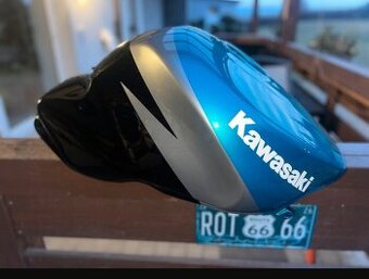Nádrž Kawasaki ZX-9R