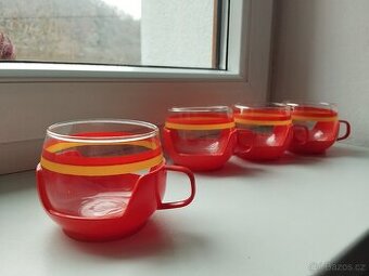 retro hrnky NDR