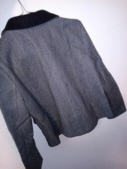 Podzimní/zimní kabátek M