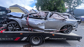 Vůz na náhradní díly VW Arteon 3H sedan 2017 CUAA RWU LB7S