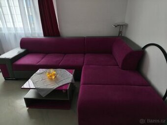 Prodám rohovou sedací soupravu (gauč) a konferenční stolek