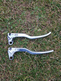 Brzdová páčka pravá; Yamaha YZF R125 2008