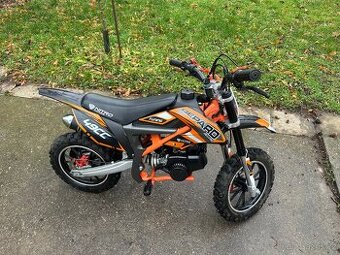 Dětská benzínová motorka