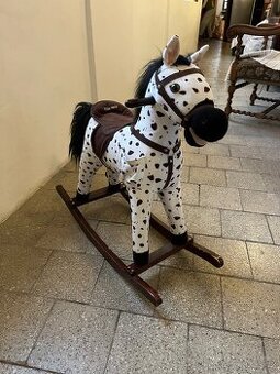 Houpaci kun milly mally