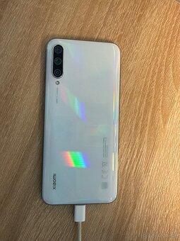 Xiaomi Mi 9 SE – 6 GB RAM / 128 GB úložiště – Pearl White