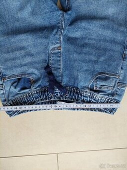 Džíny Reserved velikost 152