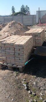 Staré pálené cihly