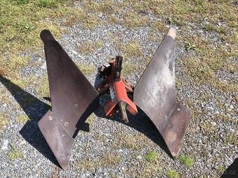Prodám pluh obracak na Tera Vari...