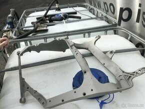 Daf XF 106 držák světlometu