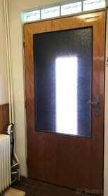 Interierové dveře levé 900mm, dřevo prosklené