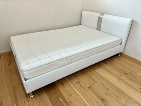 Manželská postel s velmi kvalitní matrací - 1