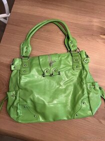 Zelená kabelka - 1