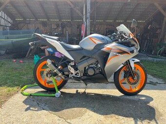 Honda CBR125R