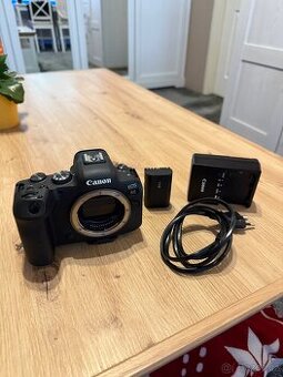 CANON EOS R6 - top stav