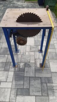 Cirkulárka - Elektromotor MEZ - Prodlužovací kabel