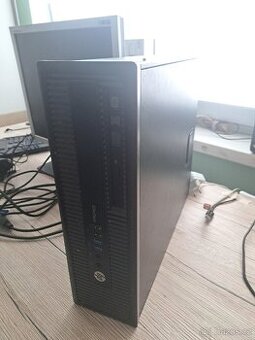 Na prodej stolní počítač, Monitor,klavesnice,myš,kamera