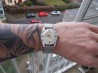 krasne vyhledavane hodinky prim ala Diplomat rok 1965