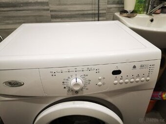 Pračka Whirlpool
