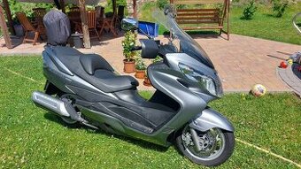 Suzuki Burgman AN 400