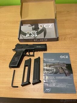 Airsoft P-O9, bez opotřebení, nahradní zasobník na CO2.