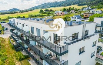 Prodej NOVÉHO rohového bytu 2+kk/2x terasa (80m²) + 2 parkov